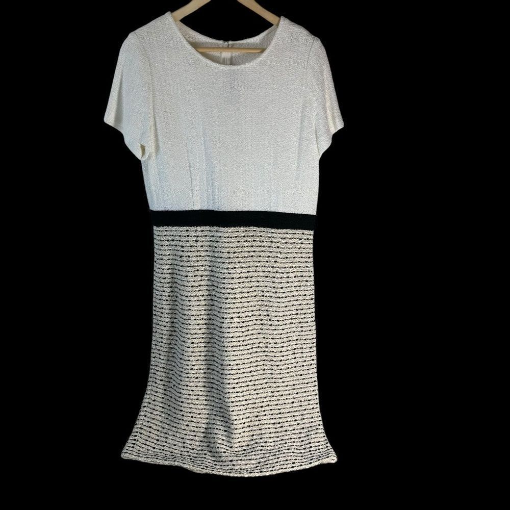 St. John Wool Blend Short Sleeve Color Block Sheath Dress Sz 12